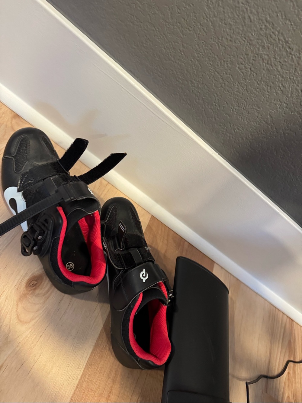 Peloton Cycling Shoes great condition